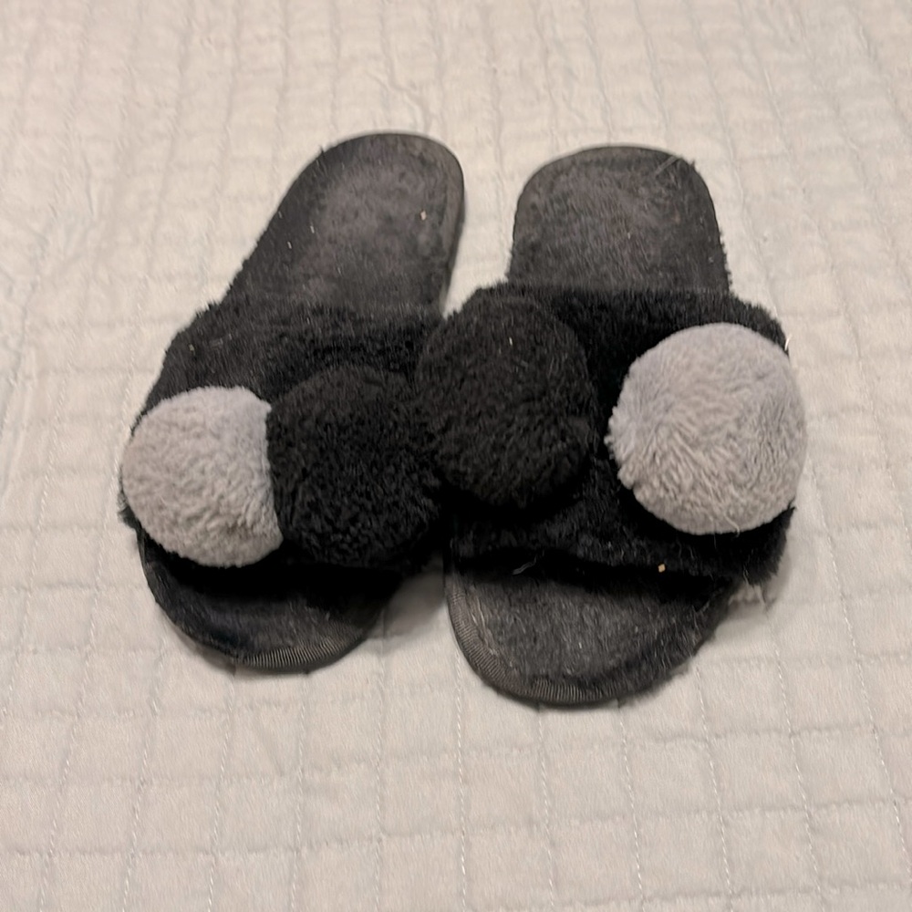 Black flip flop slippers size 38/39